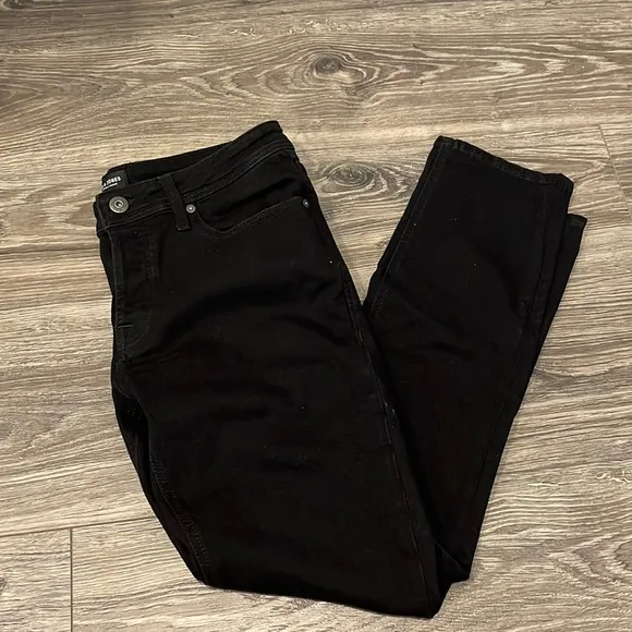 NWOT Jack & jones black jeans