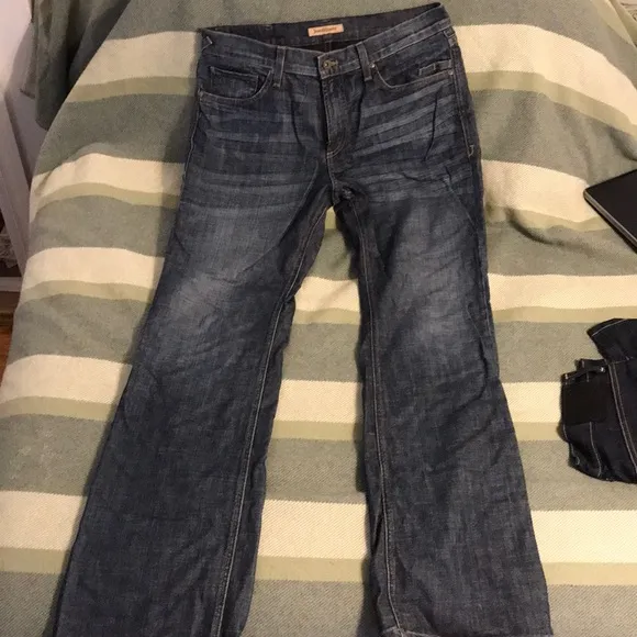 James Jeans - Bootcut Sz 32