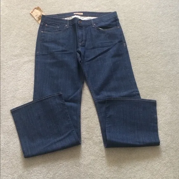 James Jeans
          
      Boutique