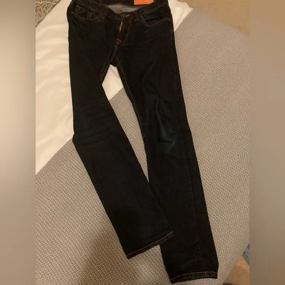 Men’s jeans- EUC… no signs of wear