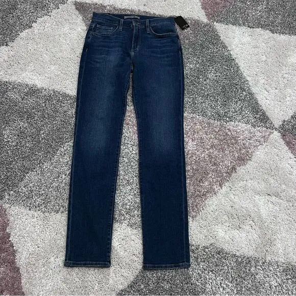 Joe's The Brixton Jeans Size 29
          
      NWT