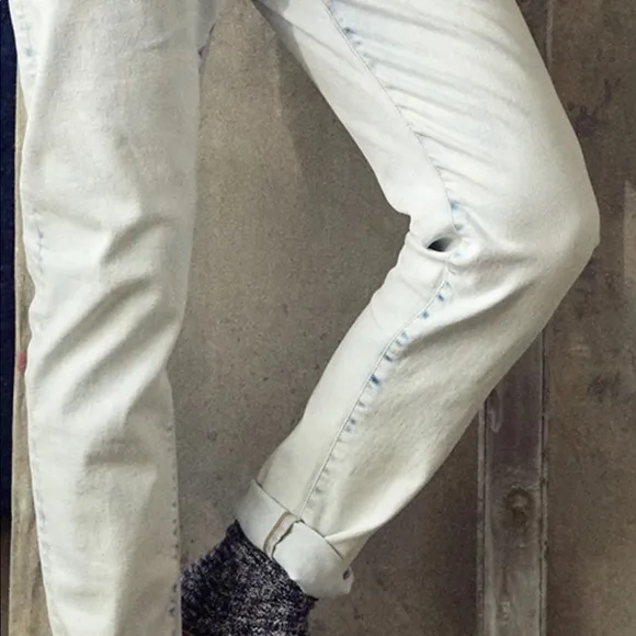 John Elliott New without tag sz38, sun bleached , button fly, factory distress
