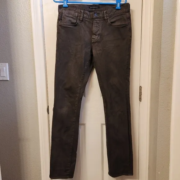 John Varvatos bowery slim straight jeans nwt. Size 30x32 NWT
          
      NWT