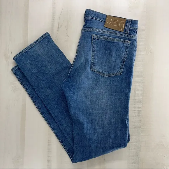 JOHN VARVATOS straight leg medium wash soft jeans mens 36L