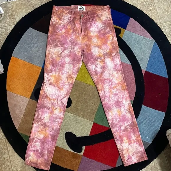 jordache red/orange tie dye jeans/ size 32