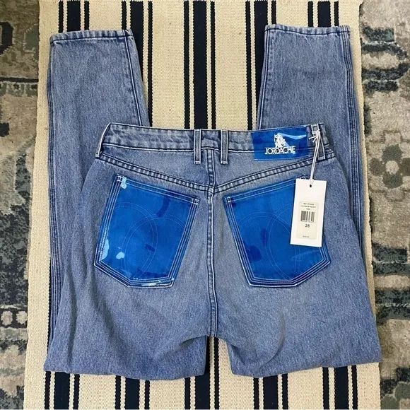 New JORDACHE Vintage Straight Leg Jeans Size 28
          
      NWT