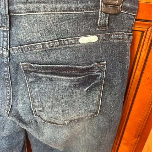Kancan women’s Blue Jeans
              
      NWT
