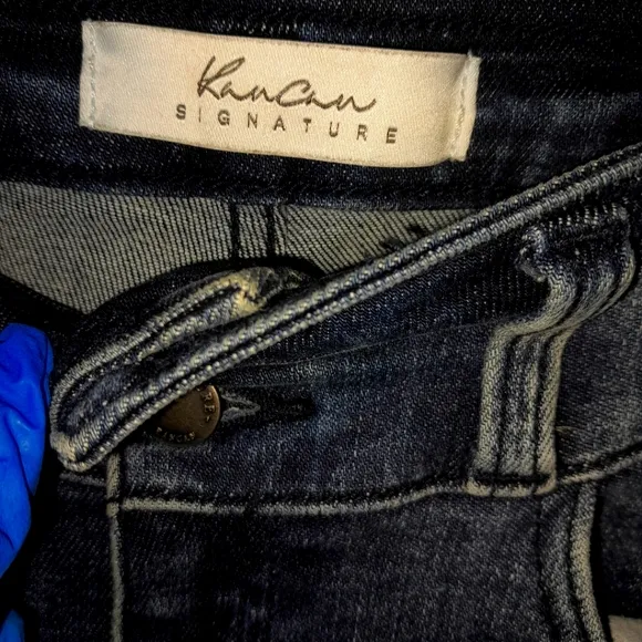 KanCan Black Jeans with Contrasting Stitching and Diagonal Weave
