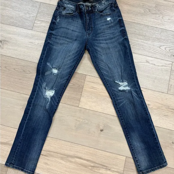 KanCan Blue Skinny Jeans with Sleek Fit
              
      NWT