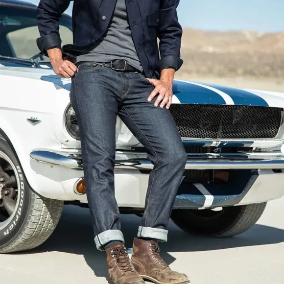 THE PEN SLIM JEAN - Indigo Raw 10.5oz
          
      Boutique