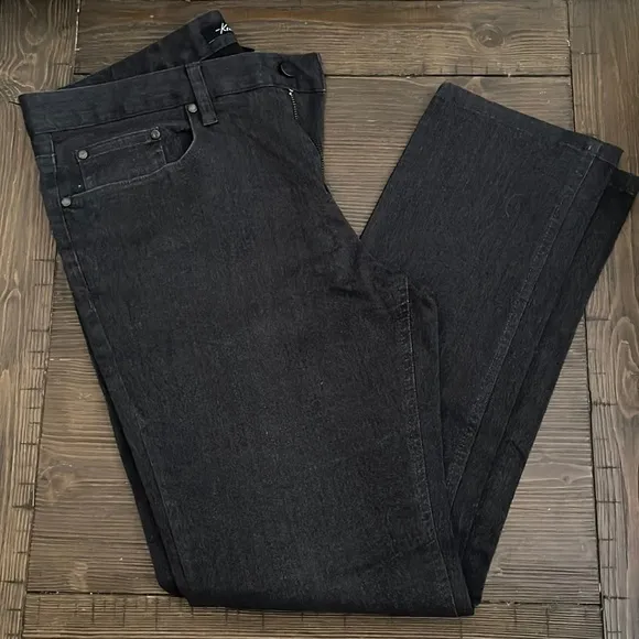 Kenneth Cole Gray Jeans