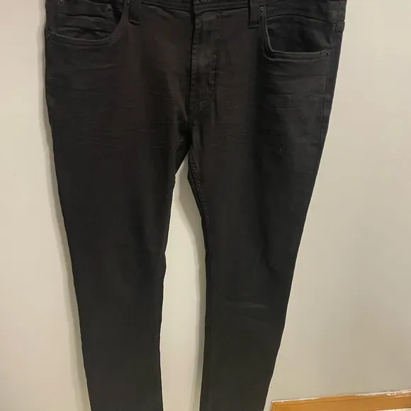 Kenneth Cole black guy jeans