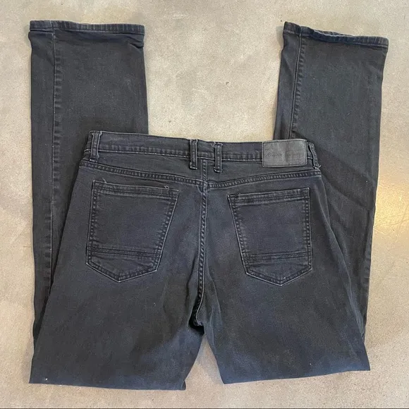 Kenneth Cole Black denim jeans straight legs mens 34 by 34