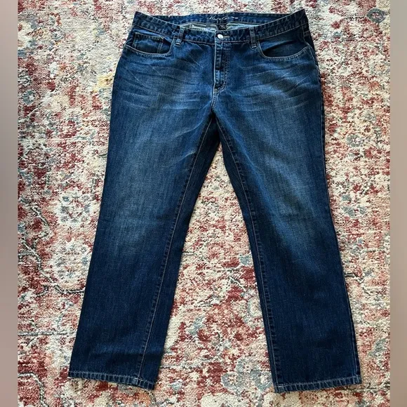 Kenneth Cole straight leg jeans