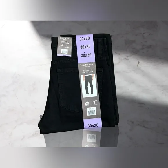 KENNETH COLE JEANS Black Wash Straight Fit Stretch Denim Jeans 30 W 30 L
              
      NWT