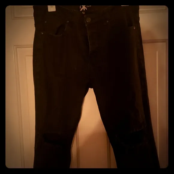 Kill City jeans. Indie. Great condition.