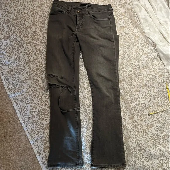 Men’s Kr3w Krew KSlim Light Gray Distressed Jeans