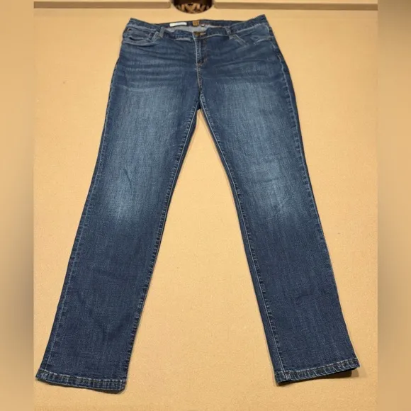 Kut from the Kloth Classic Blue Straight Jeans