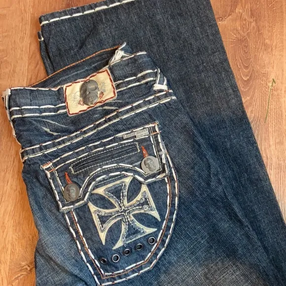 Laguna Beach Men’s Relaxed Fit Jeans Handstiched Skull & Cross Pockets 38
          
      NWT