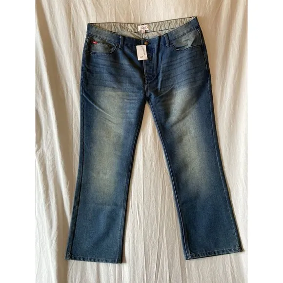 LEE COOPER JEANS Men's Size 38x30 NWT-Medium Wash- Button Closure -
          
      NWT