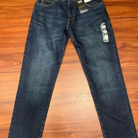 NWT Lee Active Stretch Mens Jeans
          
      NWT