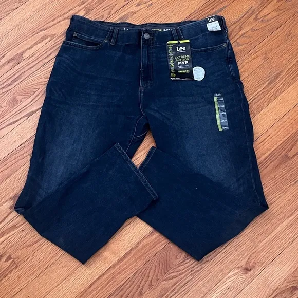 42x32 Men’s Performance Series Lee Jeans
          
      NWT