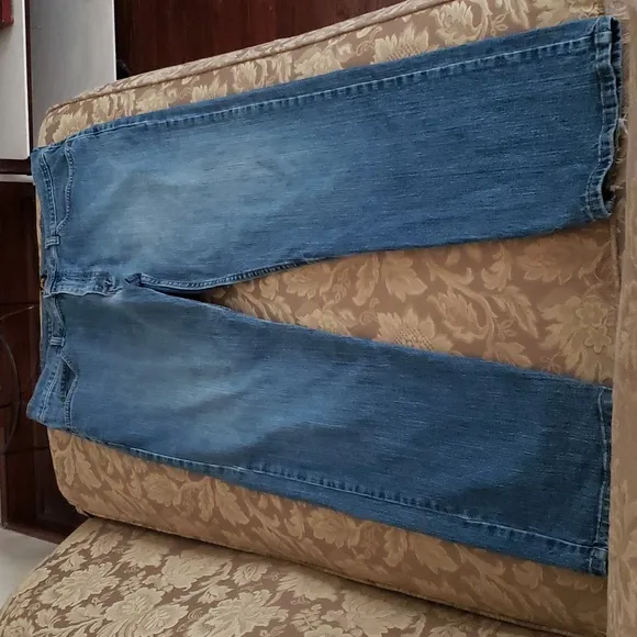 Lee Jeans