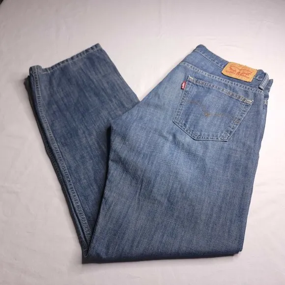 Levis 569 Loose Straight Fit Jeans