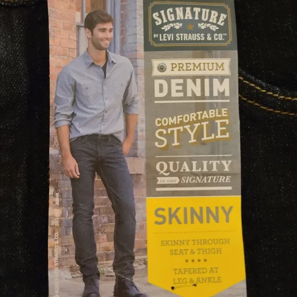 Men's Signature Levi-Strauss & Co Skinny Jeans 34×32
          
      NWT