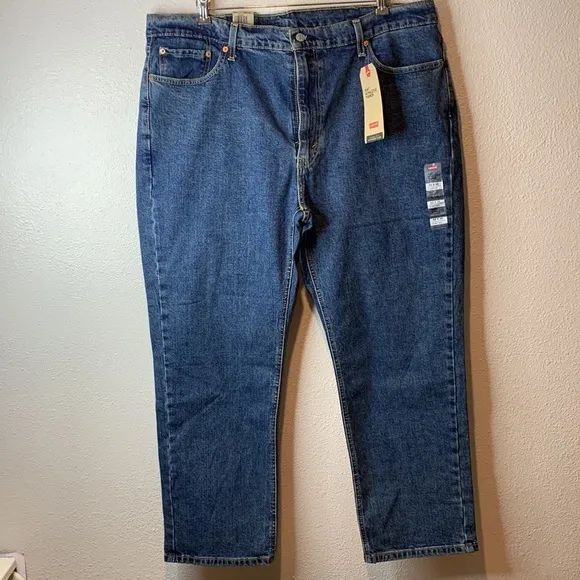 Levi's 541 Athletic Taper Stretch Jeans 42x30
          
      NWT