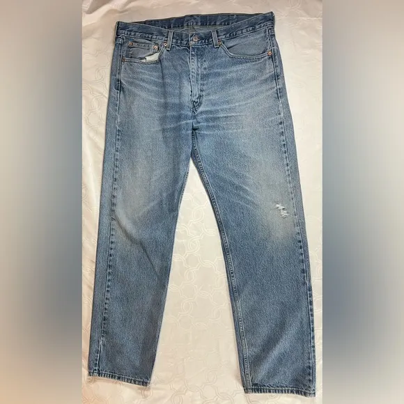 - Levi’s Men’s 505 Jeans Size 38W 34L