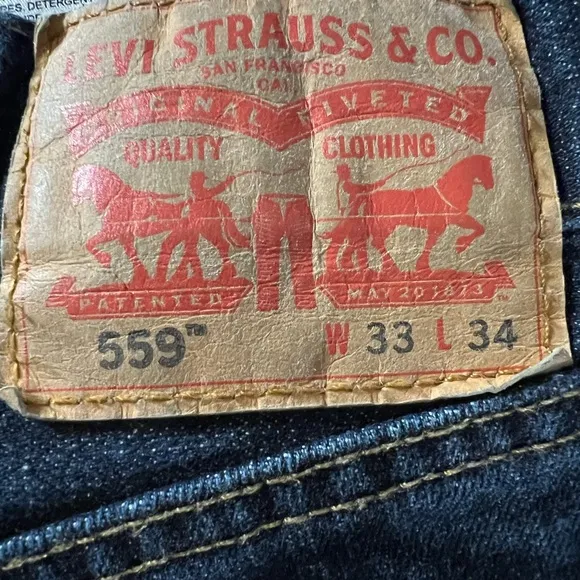 - Levi’s 559 Men’s Jeans Size W33 L34