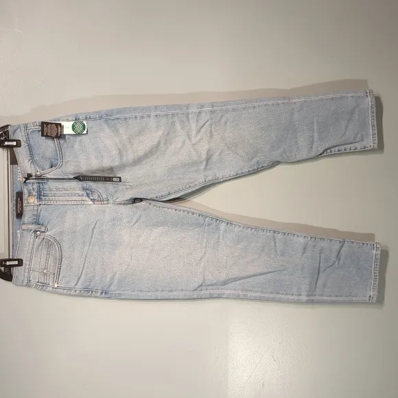 Liverpool vintage taper sneaker jeans size 33 X 30
          
      NWT