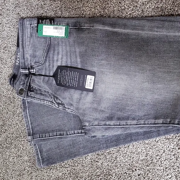 Liverpool Skinny jeans
          
      NWT