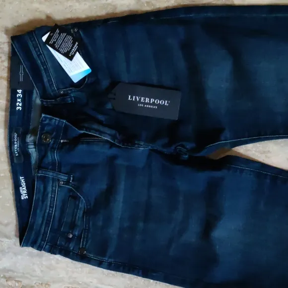 Liverpool LA Relaxed Straight  Men's Jeans
          
      NWT