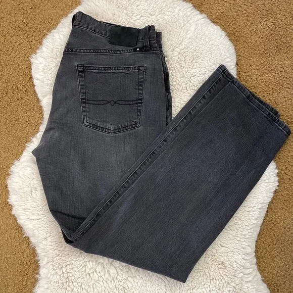 Lucky Brand original straight cut jeans for men W34 L32