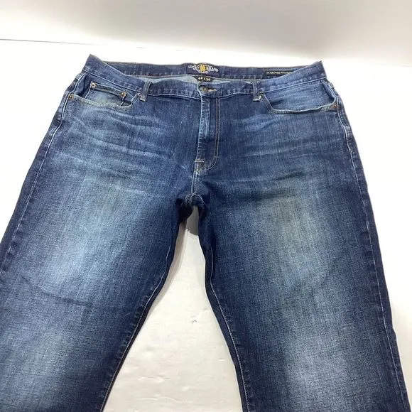 Lucky Brand Relaxed Fit. Straight Leg Dark Wash Jeans