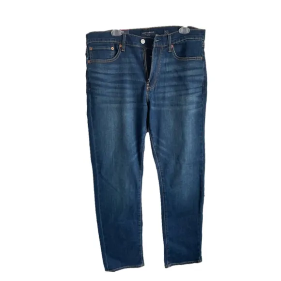 Lucky Brand men’s jeans
          
      NWT
