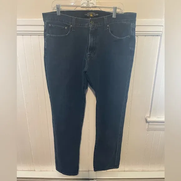 Lucky Brand 410 Authentic Fit men’s jeans size 36x32