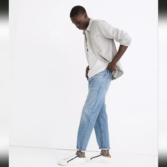 Madewell Relaxed Taper Jeans in Marcey Wash