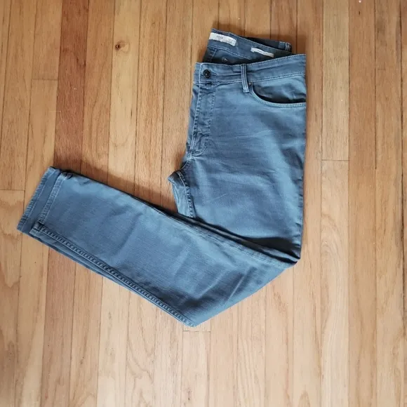 Euc Mango mens Jean's