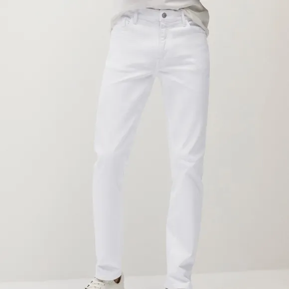 Slim fit white Jan jeans
          
      NWT