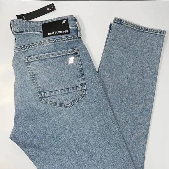 Mavi Black Pro men’s James Skinny 31” x 30” light wash jeans.  New with tags!
          
      NWT