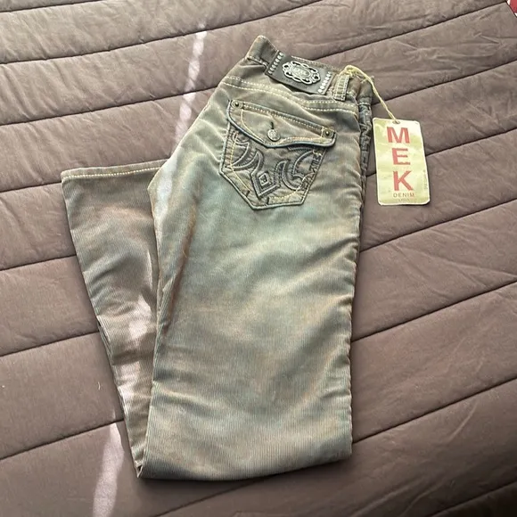 MEK size 33 Long 34. Brand new with tag Corduroy Jean