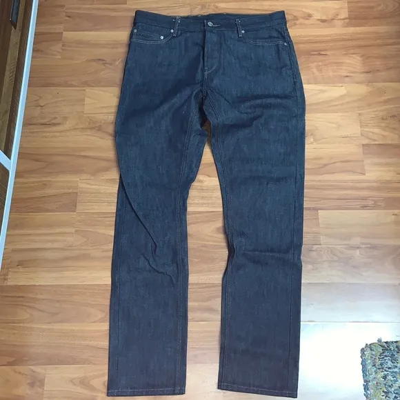 MEN’S NWOT Michael Kors Slim Fit Jeans
          
      NWT
