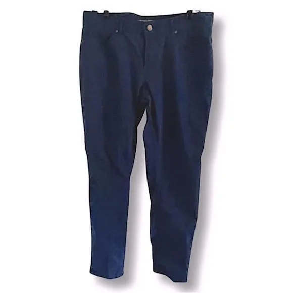 Michael Kors Pants. Blue. Slim fit. Size 33
