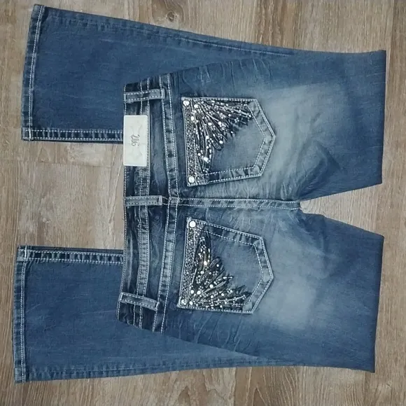 Miss me Signature bootcut size 29