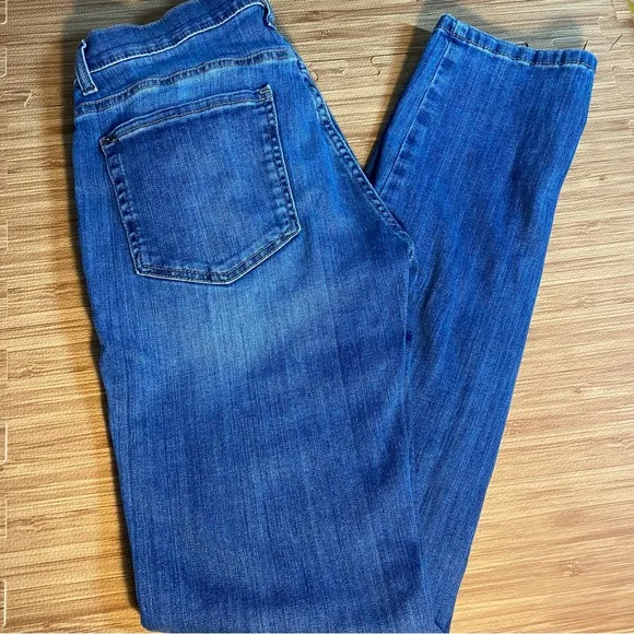 Modern American Lexington (slim) blue jeans
