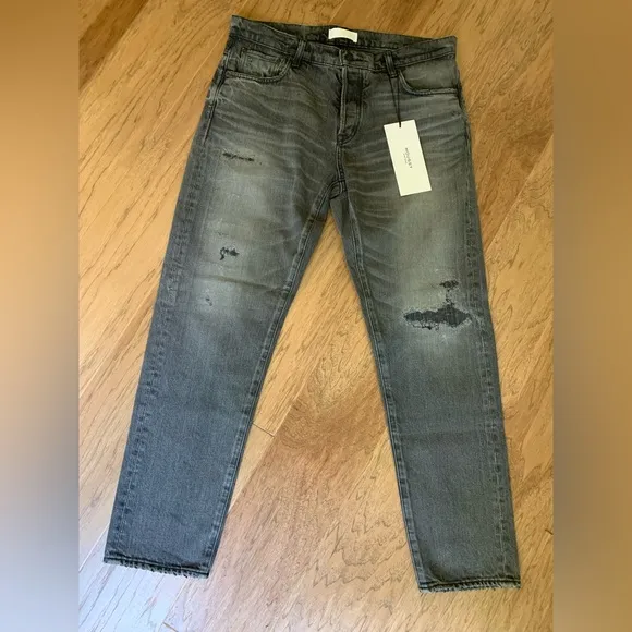 MOUSSY Vintage Clarks Slim Tapered light black distressed jeans, men’s 32 (NWT)
          
      NWT