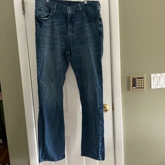 NAUTICA STRAIGHT FIT STRETCH JEANS SIZE 36x32